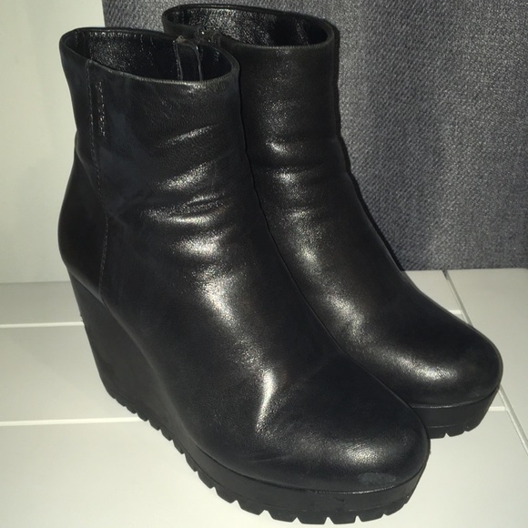 Prada wedge ankle boots - Picture 2 of 8